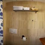 L'ancienne Hotel