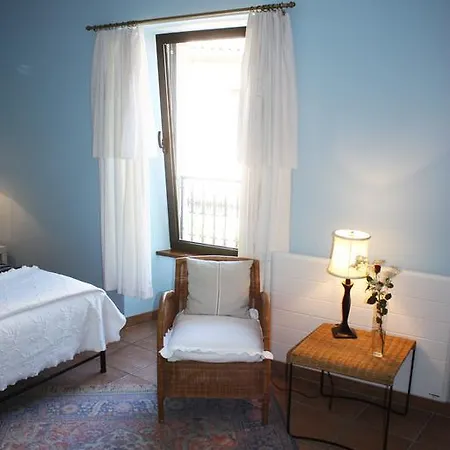 L'ancienne Hotel 2*